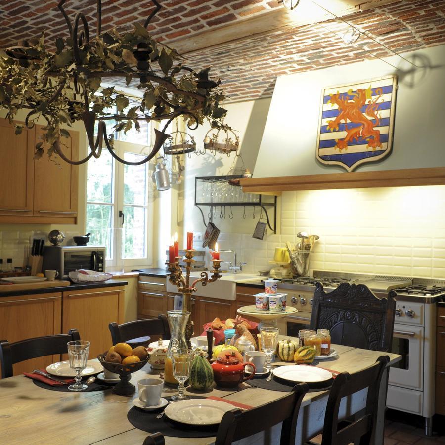 Les Confidences De Messire Sanglier, Stylished Guest Houses Beauraing Exterior photo