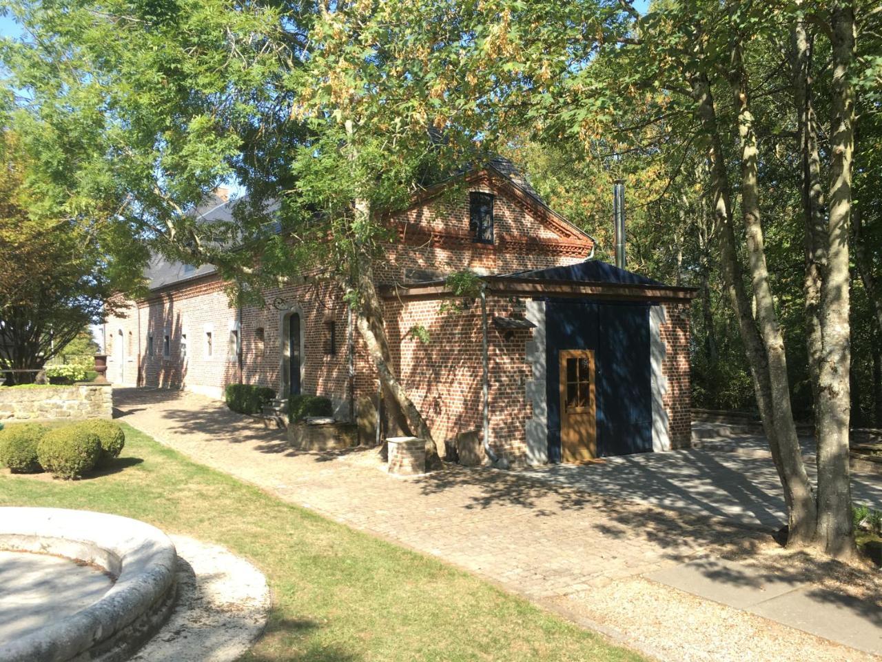 Les Confidences De Messire Sanglier, Stylished Guest Houses Beauraing Exterior photo